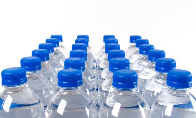 How To Adopt A Plastic-Free Lifestyle